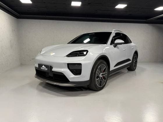 Carro 4S ELÉTRICO
