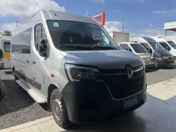 Carro 2.3 DCI DIESEL MINIBUS EXECUTIVE 16L L3H2 3P MANUAL