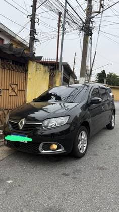 Carro 1.6 DYNAMIQUE 8V FLEX 4P MANUAL