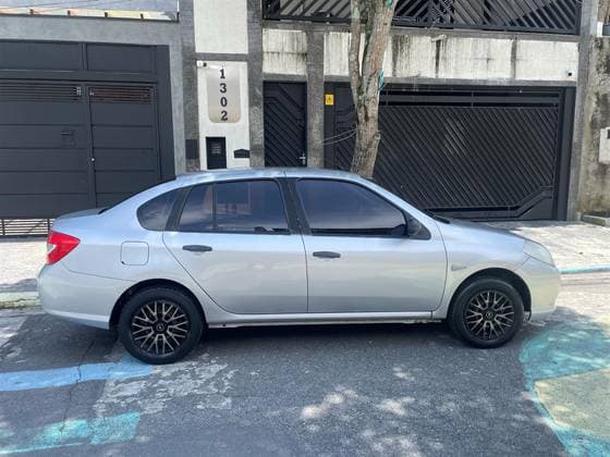 Carro 1.6 EXPRESSION 8V FLEX 4P MANUAL