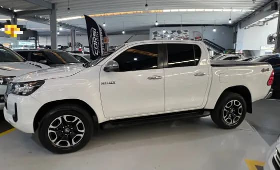 Carro 2.8 D-4D TURBO DIESEL CD SRV 4X4 AUTOMÁTICO