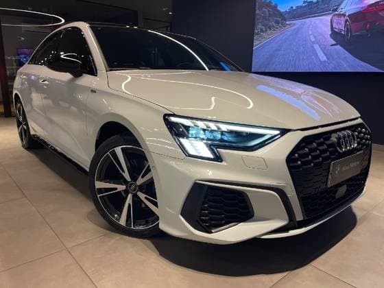 Carro 2.0 40 TFSI MHEV SEDAN PERFORMANCE BLACK S-TRONIC