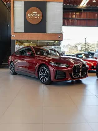 Carro ELÉTRICO eDRIVE40 M SPORT