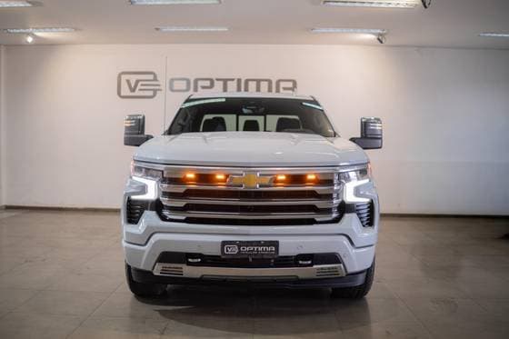Carro 5.3 V8 GASOLINA 1500 HIGH COUNTRY 4X4 AUTOMÁTICO
