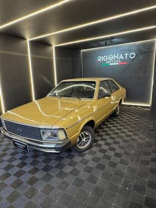 Carro 1.6 LUXO 8V GASOLINA 2P MANUAL