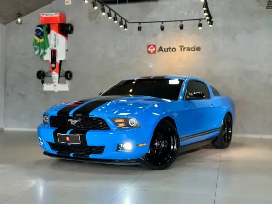 Carro 3.7 V6 GASOLINA MANUAL