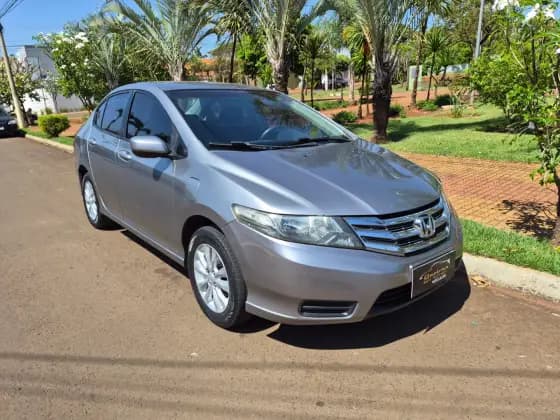 Carro 1.5 LX 16V FLEX 4P AUTOMÁTICO