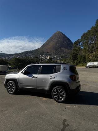 Carro 1.8 16V FLEX LONGITUDE 4P AUTOMÁTICO