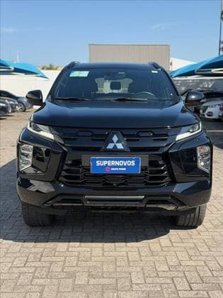 Carro 2.4 16V MIVEC TURBO DIESEL LEGEND BLACK AWD AUTOMÁTICO