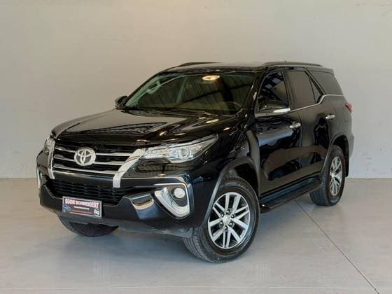 Carro 2.8 SRX 4X4 CD 16V DIESEL 4P AUTOMÁTICO