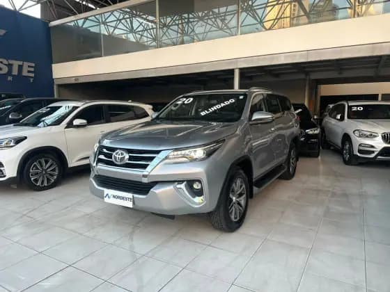 Carro 2.8 SRX 4X4 7 LUGARES 16V TURBO INTERCOOLER DIESEL 4P AUTOMÁTICO