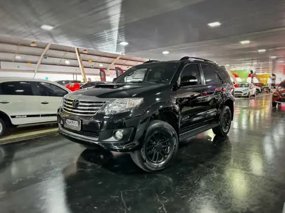 Carro 3.0 SRV 4X4 7 LUGARES 16V TURBO INTERCOOLER DIESEL 4P AUTOMÁTICO