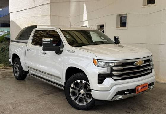 Carro 5.3 V8 GASOLINA 1500 HIGH COUNTRY 4X4 AUTOMÁTICO