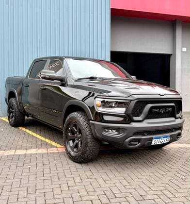 Carro 5.7 V8 GASOLINA REBEL CD 4X4 AUTOMÁTICO