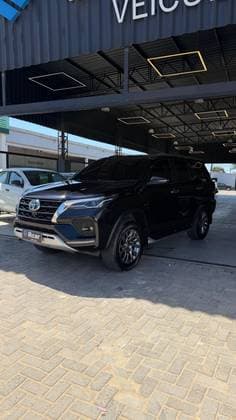 Carro 2.8 D-4D TURBO DIESEL CD SRX 4X4 AUTOMÁTICO