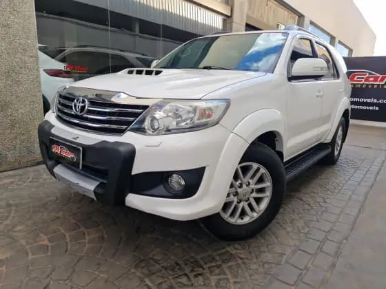 Carro 3.0 SRV 4X4 7 LUGARES 16V TURBO INTERCOOLER DIESEL 4P AUTOMÁTICO