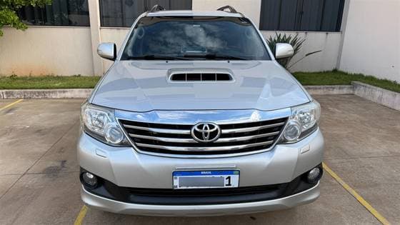 Carro 3.0 SR 4X4 16V TURBO INTERCOOLER DIESEL 4P AUTOMÁTICO