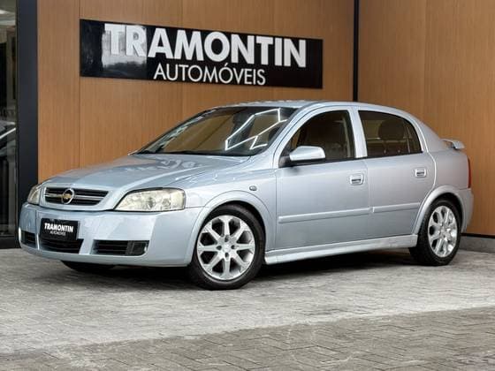 Carro 2.0 MPFI ADVANTAGE 8V FLEX 4P MANUAL