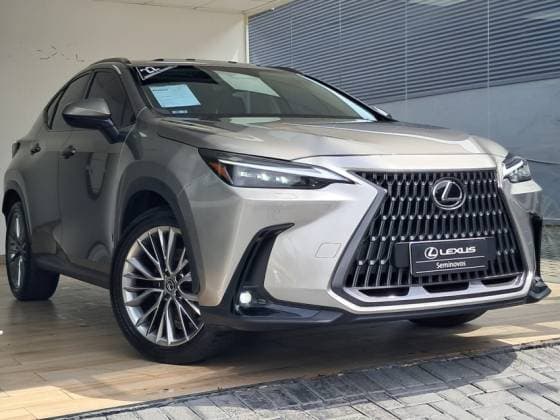 Carro 2.5 16V VVT-I HYBRID LUXURY CVT AWD