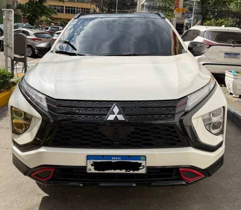 Carro 1.5 MIVEC TURBO GASOLINA HPE BLACK CVT