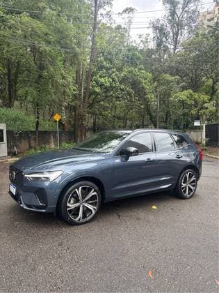 Carro 2.0 T8 RECHARGE ULTIMATE DARK AWD GEARTRONIC