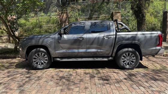 Carro 2.4 BITURBO DIESEL CD HPE-S 4X4 AUTOMÁTICO