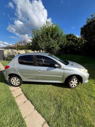 Carro 1.4 XR 8V FLEX 4P MANUAL