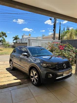 Carro 1.0 200 TSI TOTAL FLEX COMFORTLINE AUTOMÁTICO