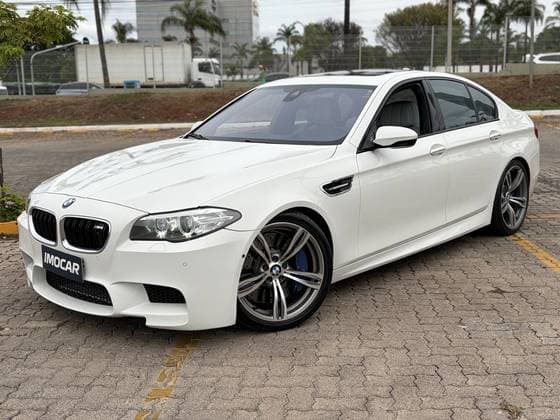 Carro 4.4 V8 32V GASOLINA 4P AUTOMÁTICO