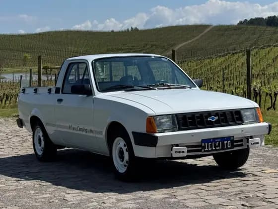 Carro 1.6 CAMPING CS 8V GASOLINA 2P MANUAL