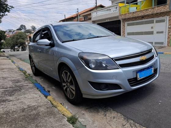 Carro 2.0 MPFI GT-X HATCH 8V FLEX 4P AUTOMÁTICO
