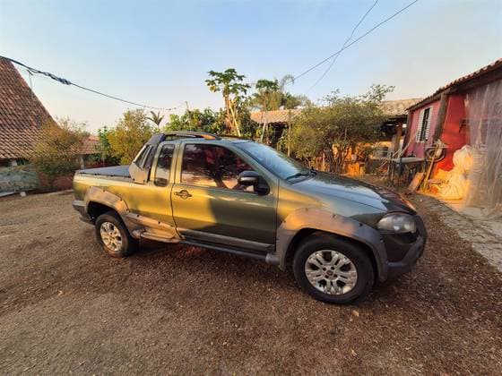 Carro 1.8 MPI ADVENTURE CE 8V FLEX 2P MANUAL