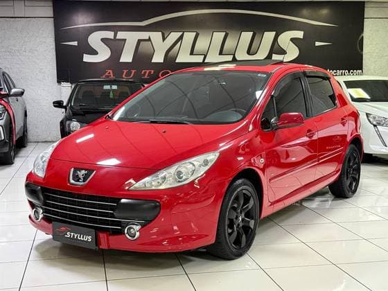 Carro 1.6 PRESENCE PACK SEDAN 16V FLEX 4P MANUAL