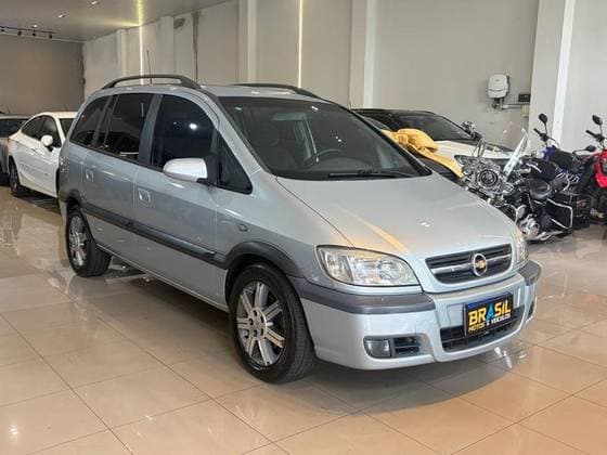 Carro 2.0 MPFI ELEGANCE 8V FLEX 4P AUTOMÁTICO