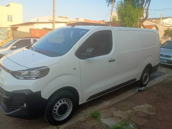 Carro 1.5 BLUEHDI DIESEL CARGO MANUAL