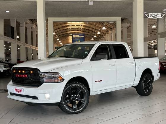 Carro 5.7 V8 GASOLINA LARAMIE CD 4X4 AUTOMÁTICO