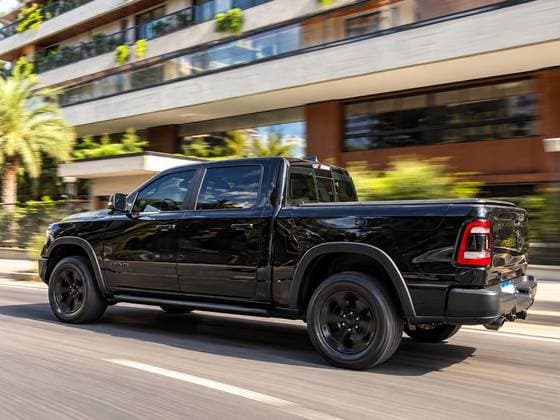 Carro 5.7 V8 GASOLINA REBEL CD 4X4 AUTOMÁTICO