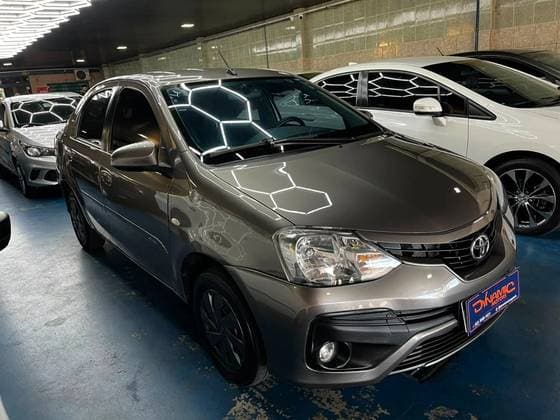 Carro 1.5 XS SEDAN 16V FLEX 4P MANUAL