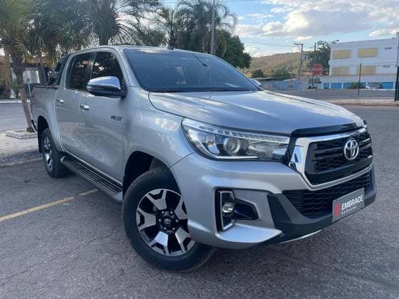 Carro 2.7 SR 4X2 CD 16V FLEX 4P AUTOMÁTICO