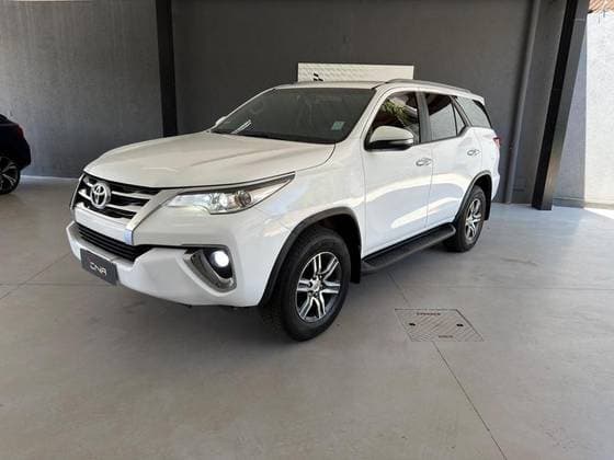 Carro 2.7 SR 7 LUGARES 4X2 16V FLEX 4P AUTOMÁTICO
