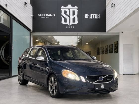 Carro 2.0 T5 R DESIGN DYNAMIC 16V TURBO GASOLINA 4P AUTOMATIZADO