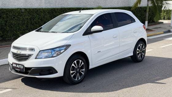 Carro 1.0 MPFI LT 8V FLEX 4P MANUAL