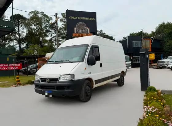 Carro 2.3 MAXICARGO 12 16V TURBO DIESEL 4P MANUAL