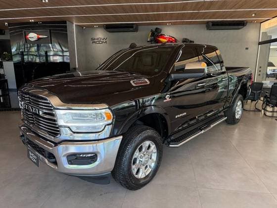 Carro 6.7 I6 TURBO DIESEL LARAMIE CD 4X4 AUTOMÁTICO