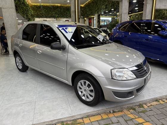 Carro 1.0 EXPRESSION 16V FLEX 4P MANUAL