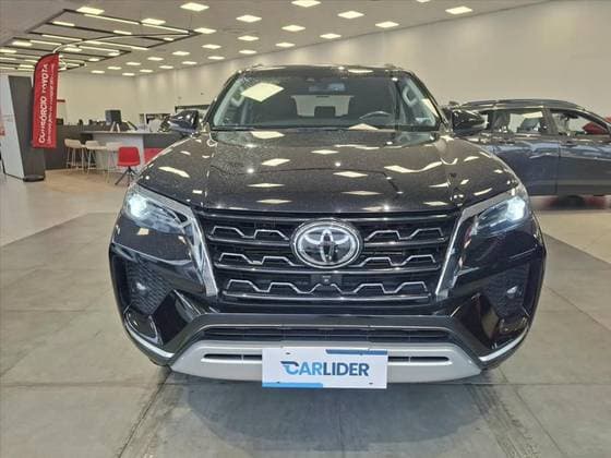 Carro 2.8 D-4D TURBO DIESEL SRX 7L 4X4 AUTOMÁTICO