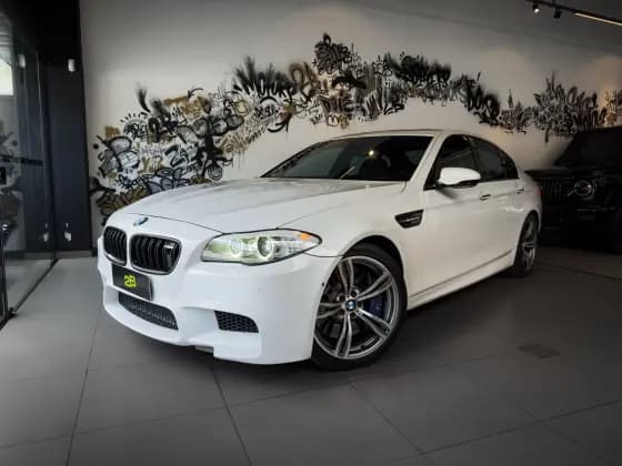 Carro 4.4 V8 32V GASOLINA 4P AUTOMÁTICO