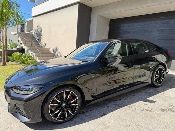 Carro ELÉTRICO M50