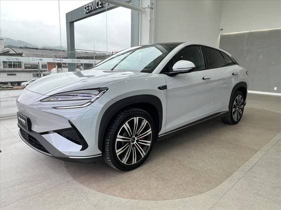 Carro 82,5 KW ELÉTRICO AWD