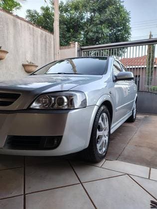 Carro 2.0 MPFI 8V FLEX 4P AUTOMATICO